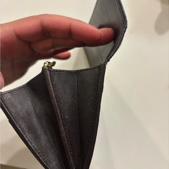 Louis vuitton vernis stripes wallet - Picture 7 of 14